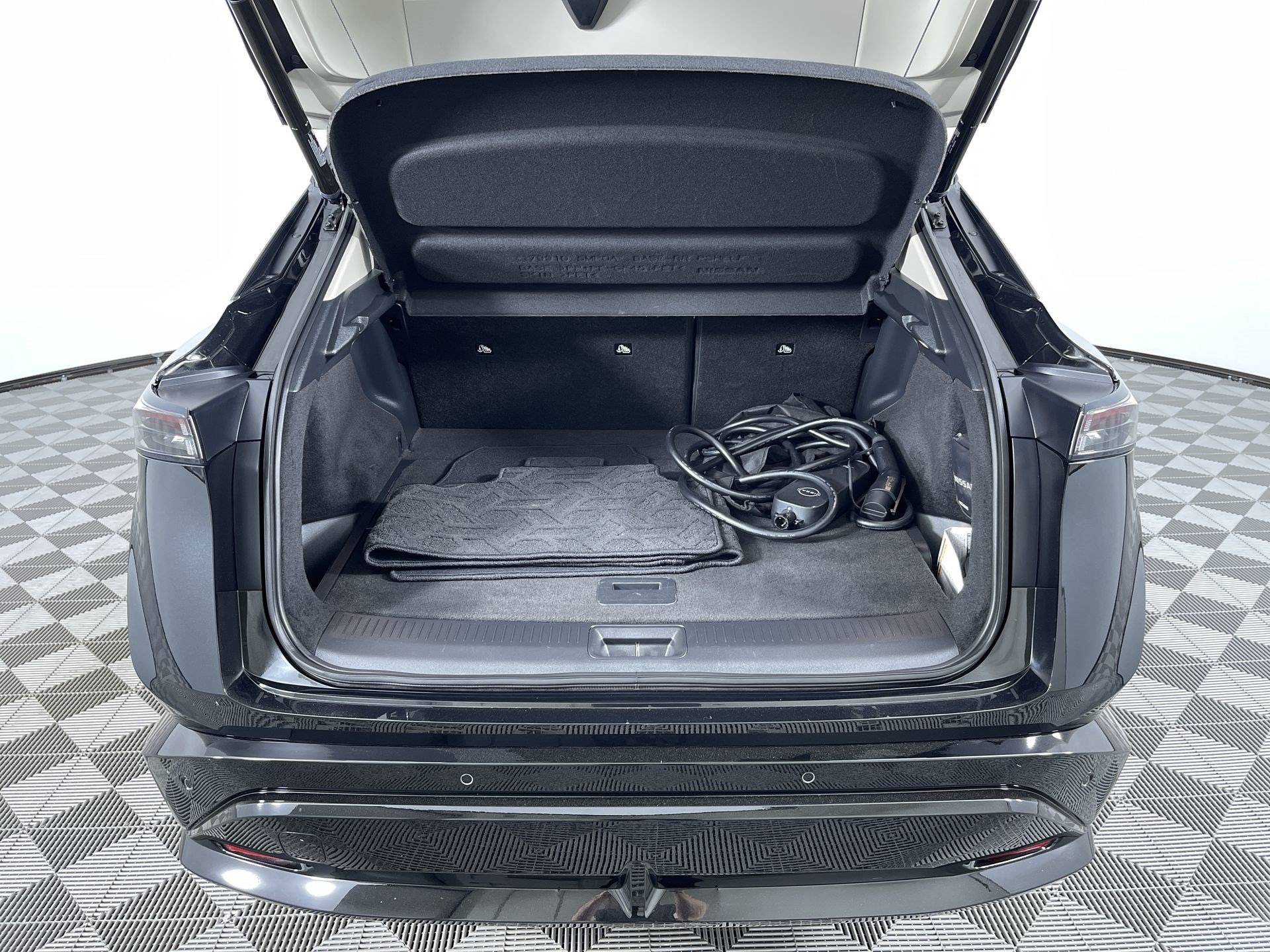 Certified 2024 Nissan Ariya AWD image 25