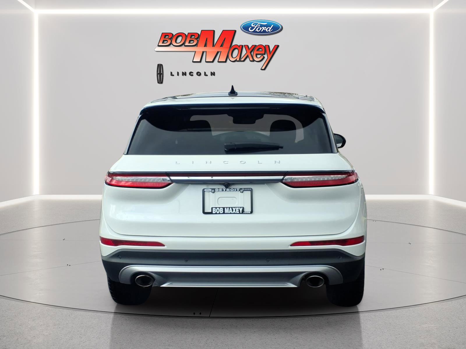 Used 2024 Lincoln Corsair AWD w/ Equipment Group 101A image 5