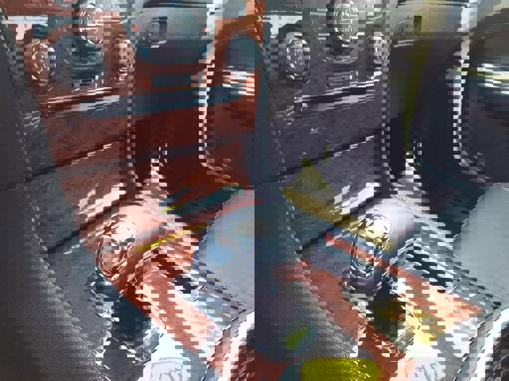 Used 2013 Chrysler 300 w/ Driver Convenience Group image 29