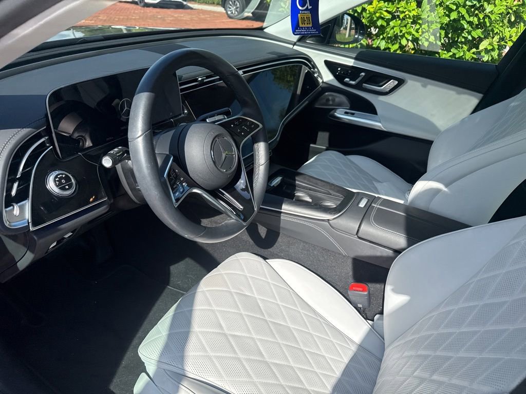 Used 2025 Mercedes-Benz E 450 4MATIC Sedan image 5