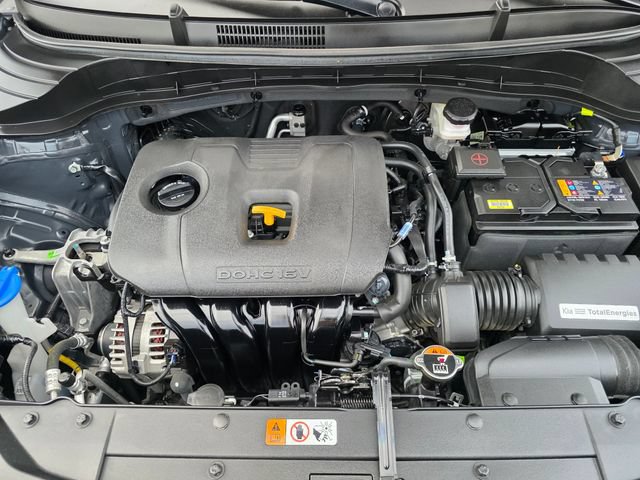 Used 2025 Kia Soul LX w/ LX Technology Package FWD image 30