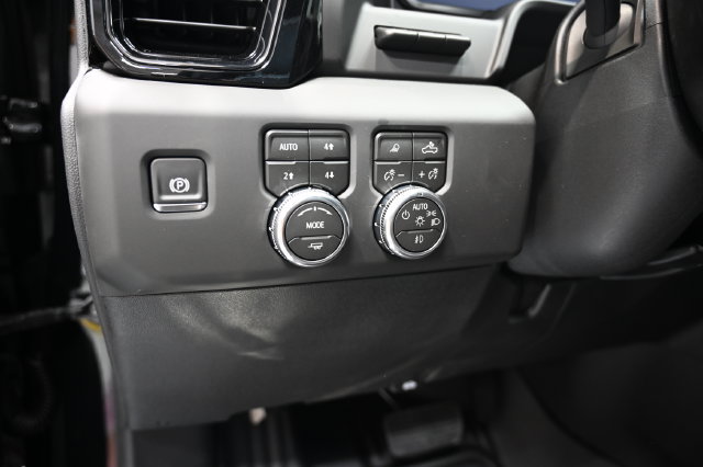 New 2026 GMC Sierra 2500 AT4X w/ LPO, Black Badging Package AWD/4WD image 38