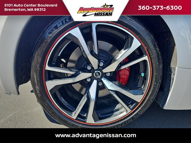 Used 2020 Nissan 370Z w/ Sport Package image 30