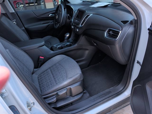 Used 2024 Chevrolet Equinox LT FWD image 29
