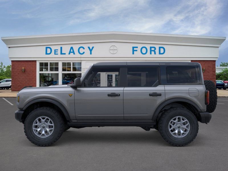 New 2025 Ford Bronco Badlands image 3