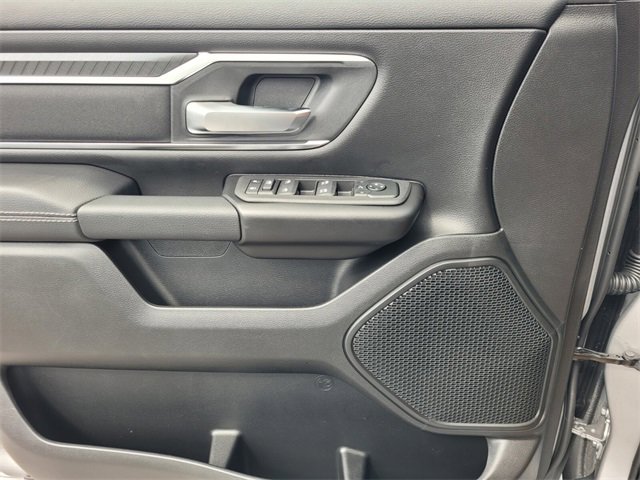 New 2026 RAM 1500 4x4 Crew Cab image 23