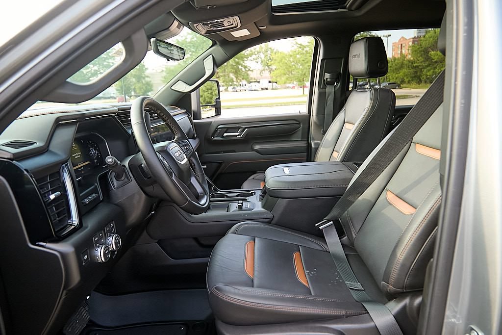 New 2026 GMC Sierra 2500 AT4 w/ AT4 Premium Plus Package AWD/4WD image 40