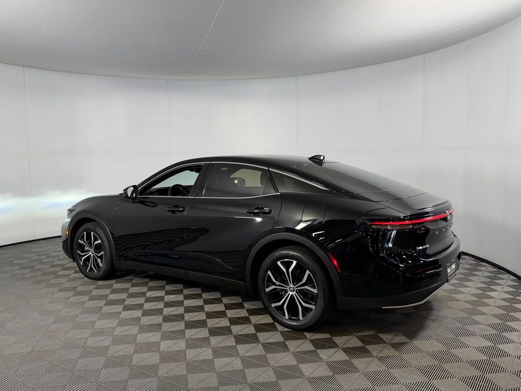 Used 2025 Toyota Crown XLE image 10