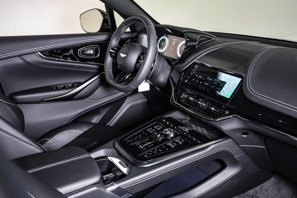New 2025 Aston Martin DBX 707 image 14