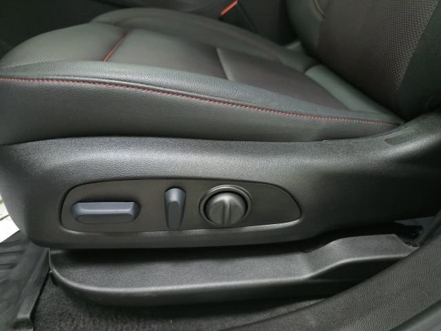 Used 2025 Chevrolet Blazer RS w/ Driver Confidence II Package image 17