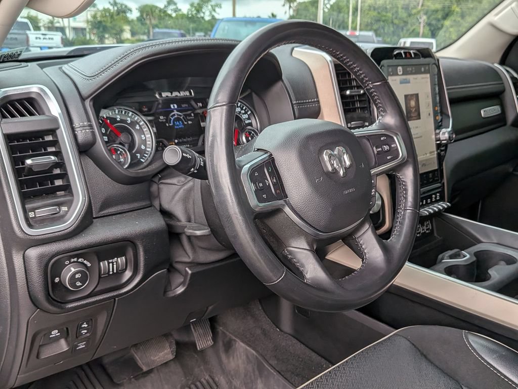 Used 2022 RAM 1500 Laramie AWD/4WD image 28