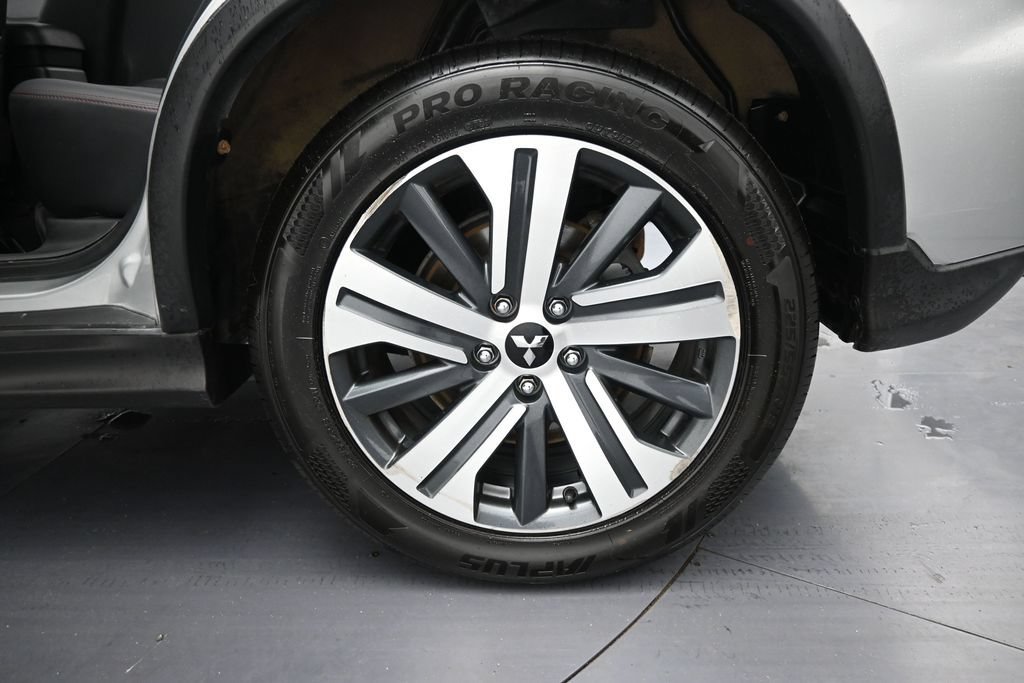 Used 2024 Mitsubishi Outlander Sport SE AWD/4WD image 32