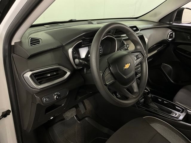 Used 2022 Chevrolet TrailBlazer LS AWD/4WD image 18