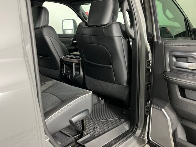 New 2026 RAM 3500 Laramie AWD/4WD image 29