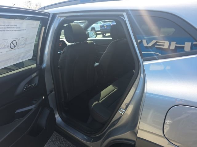 New 2026 Chevrolet Trax RS w/ Sunroof Package image 30