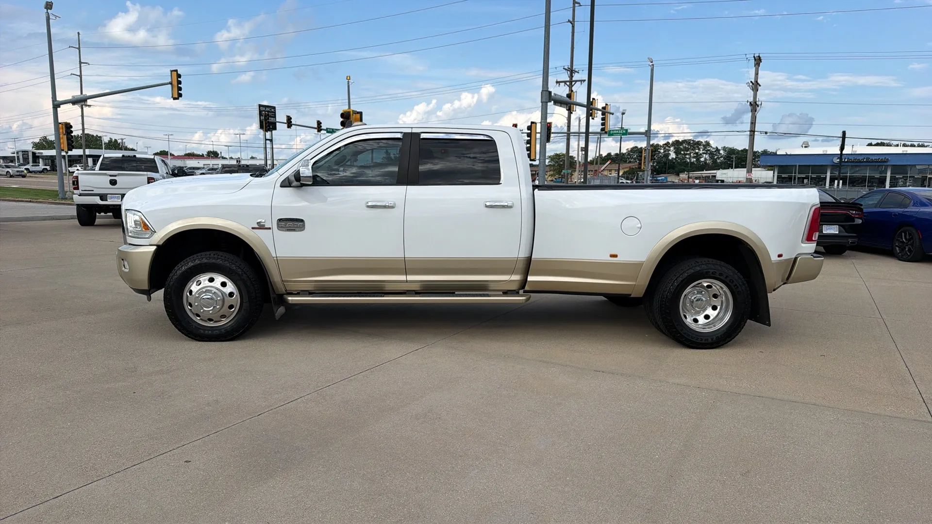 Used 2015 RAM 3500 Laramie Longhorn w/ Convenience Group AWD/4WD image 9