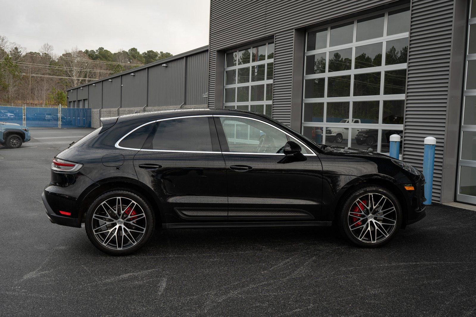 Used 2022 Porsche Macan S w/ Premium Package Plus image 23