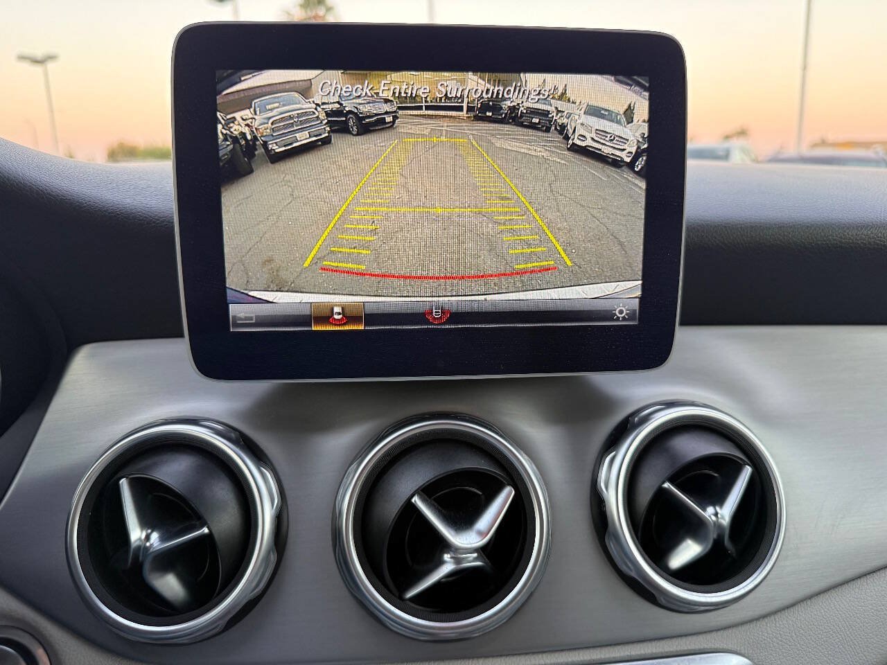 Used 2019 Mercedes-Benz GLA 250 4MATIC image 19