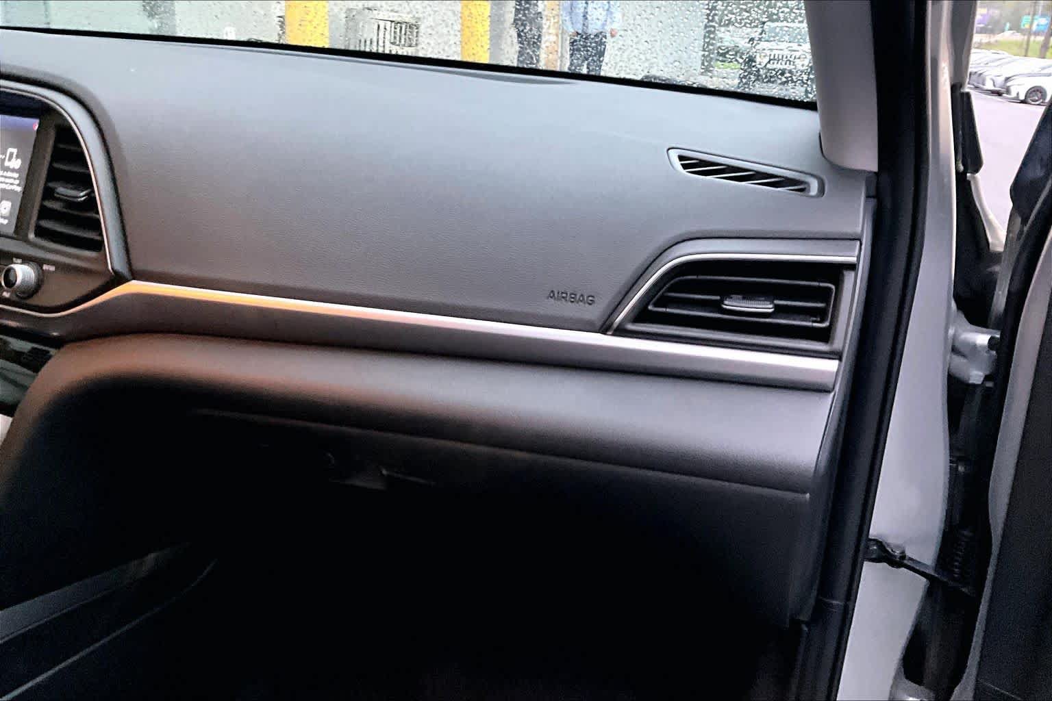 Used 2020 Hyundai Elantra Value Edition w/ Cargo Package (C1) FWD image 26