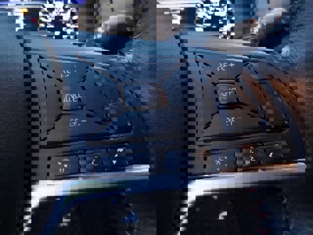 Used 2022 Nissan Altima 2.5 SR image 17