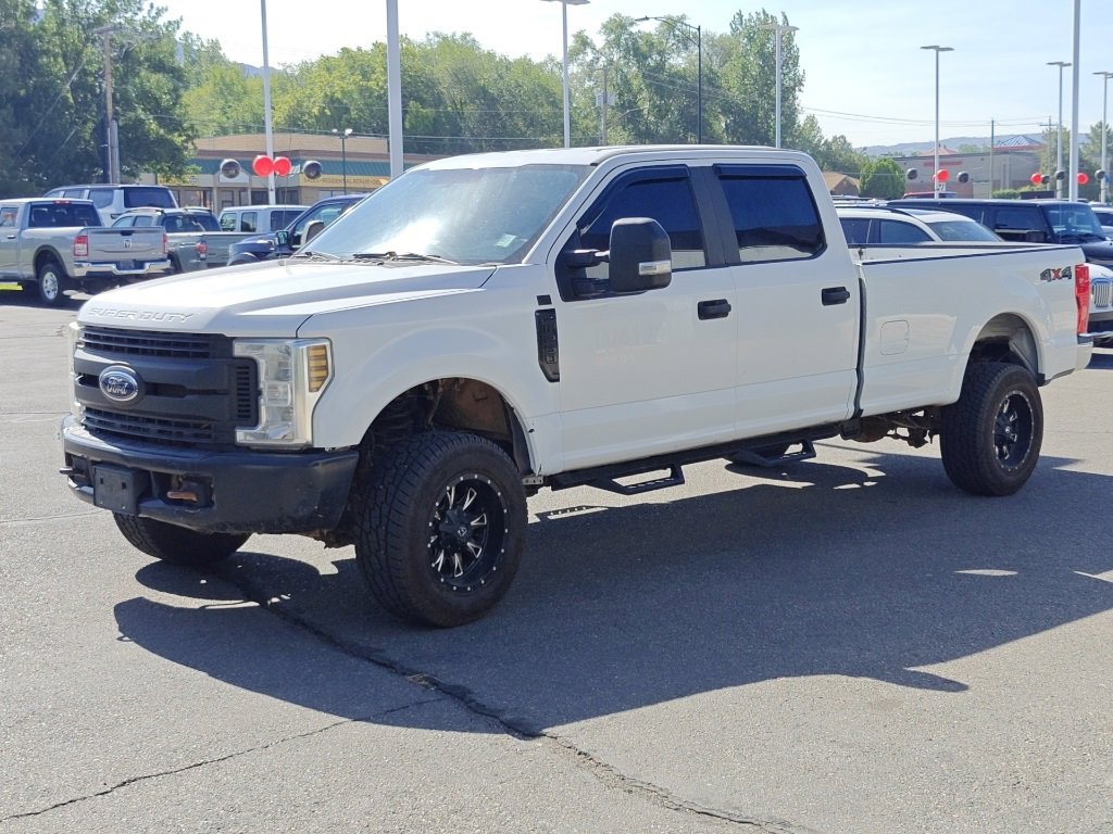 Used 2019 Ford F250 XL w/ Power Equipment Group image 3
