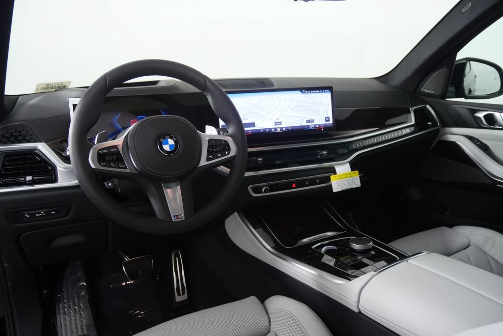 Used 2026 BMW X5 sDrive40i w/ M Sport Package RWD image 18