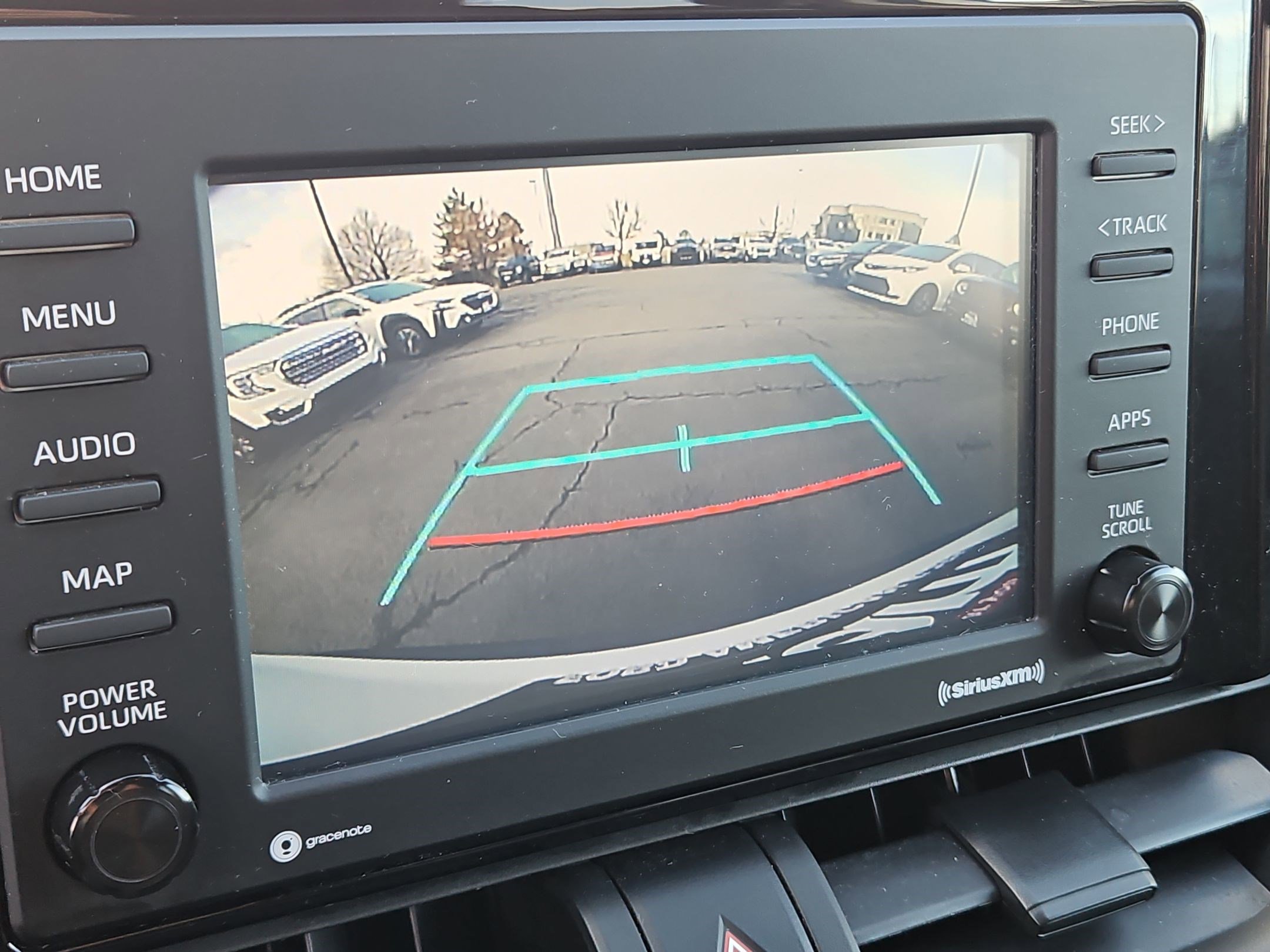 Used 2020 Toyota RAV4 XLE image 25