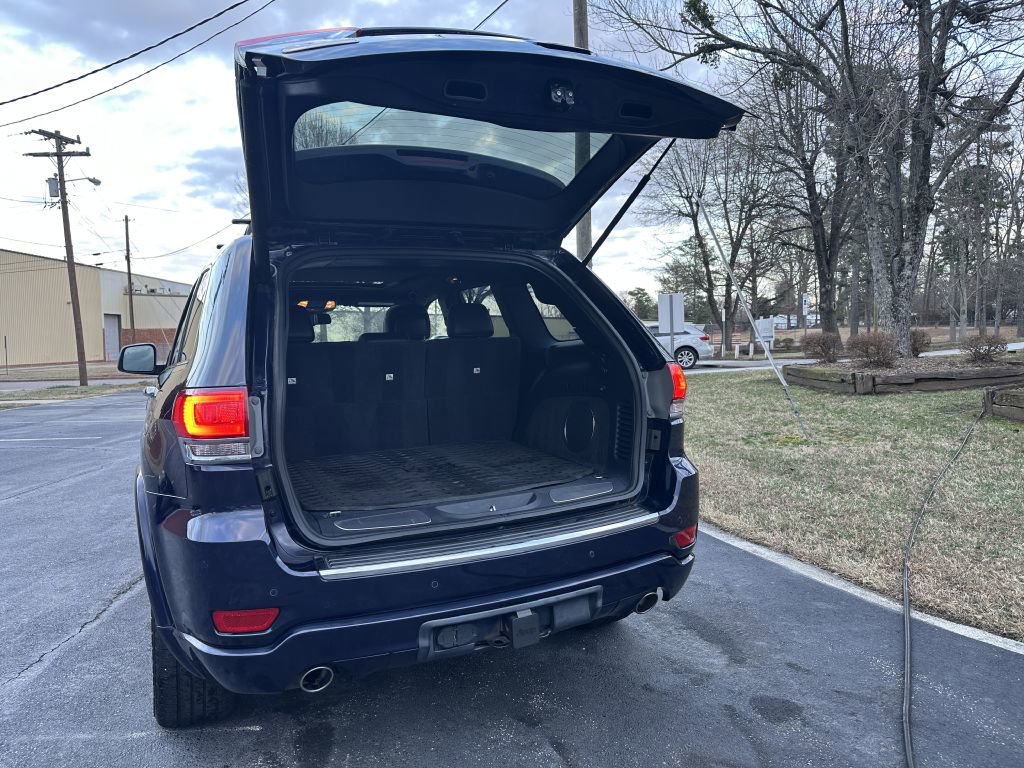 Used 2014 Jeep Grand Cherokee Overland w/ Advanced Technology Group AWD/4WD image 21