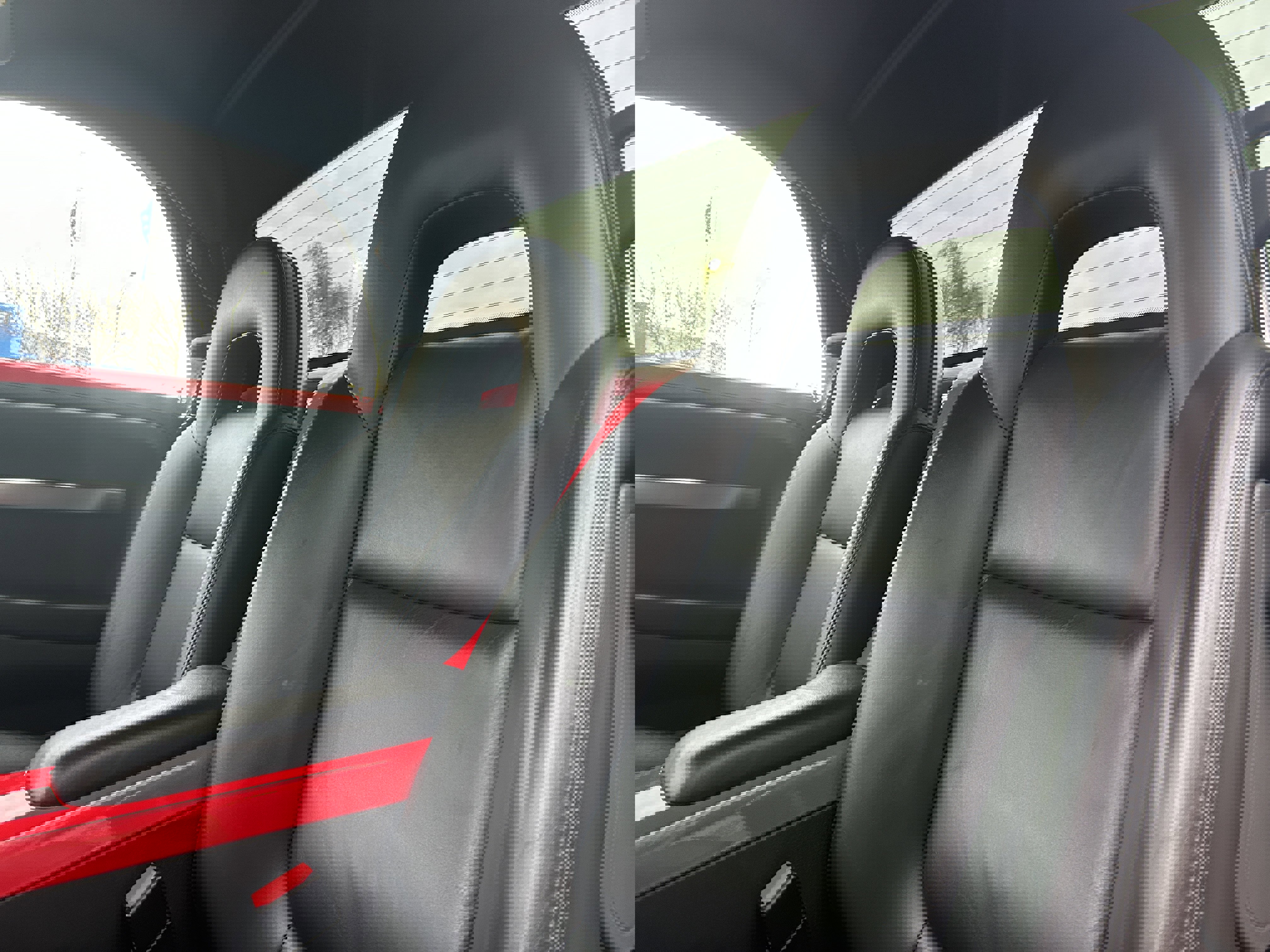 Used 2003 Chevrolet SSR w/ Preferred Equipment Group image 16