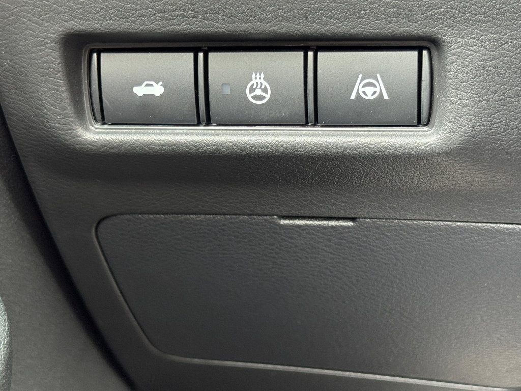 New 2026 Nissan Sentra SR w/ Floor Mat Package FWD image 20