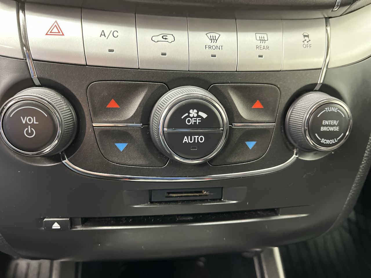 Used 2019 Dodge Journey GT AWD/4WD image 21