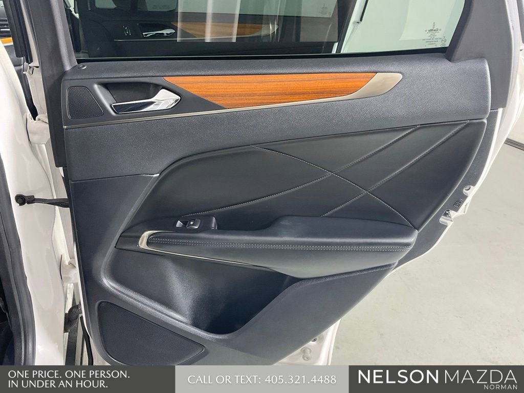 Used 2019 Lincoln MKC Select w/ Select Plus Package FWD image 22