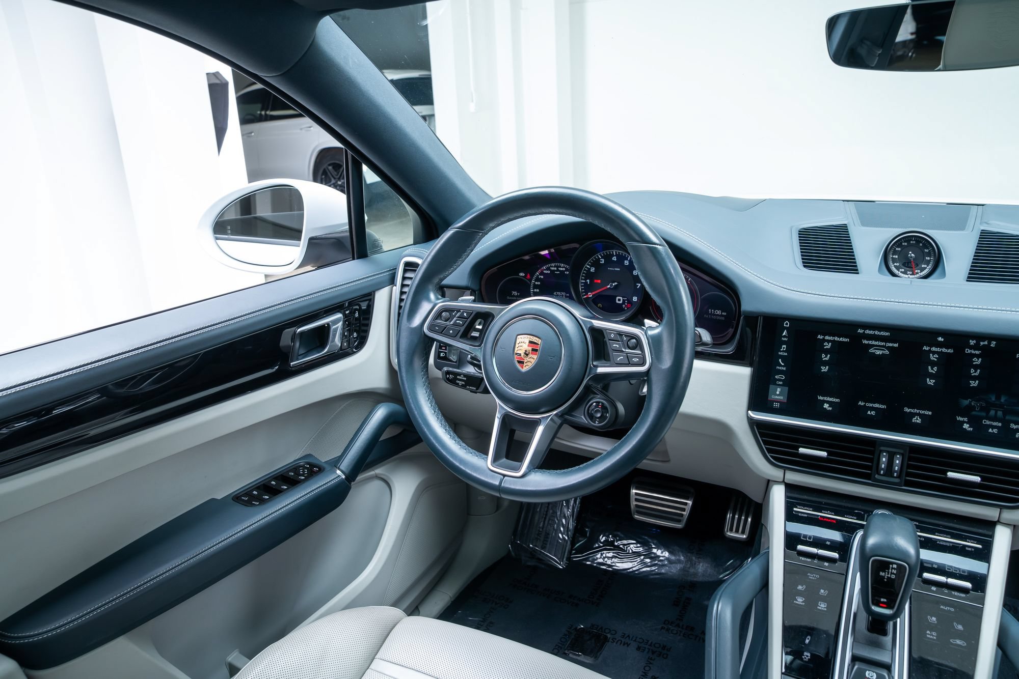 Used 2020 Porsche Cayenne S AWD/4WD image 9