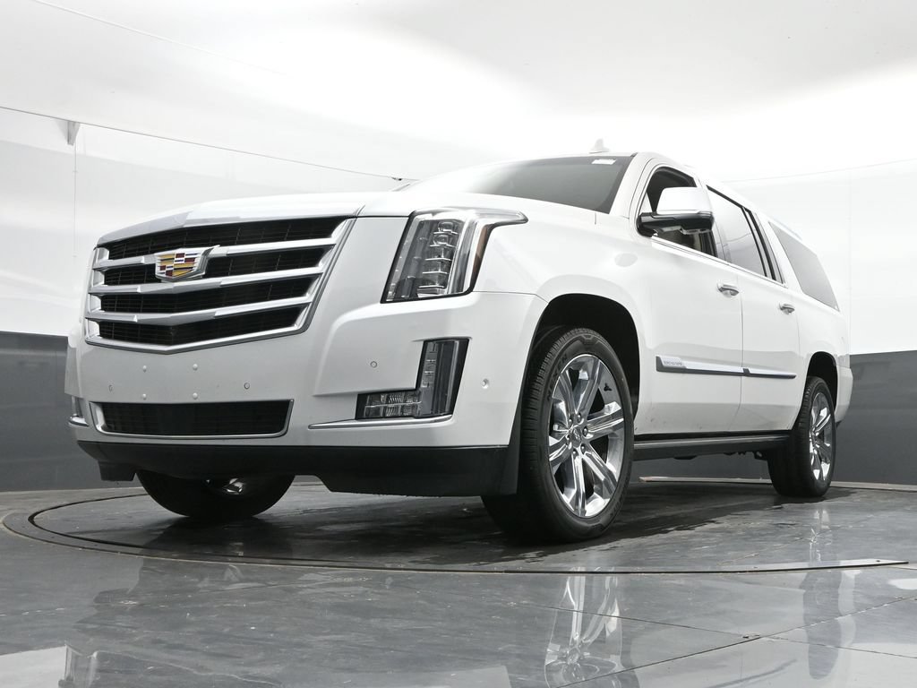 Used 2018 Cadillac Escalade ESV Premium Luxury AWD/4WD image 46