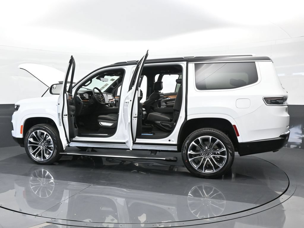 Used 2024 Jeep Grand Wagoneer Series III AWD/4WD image 68