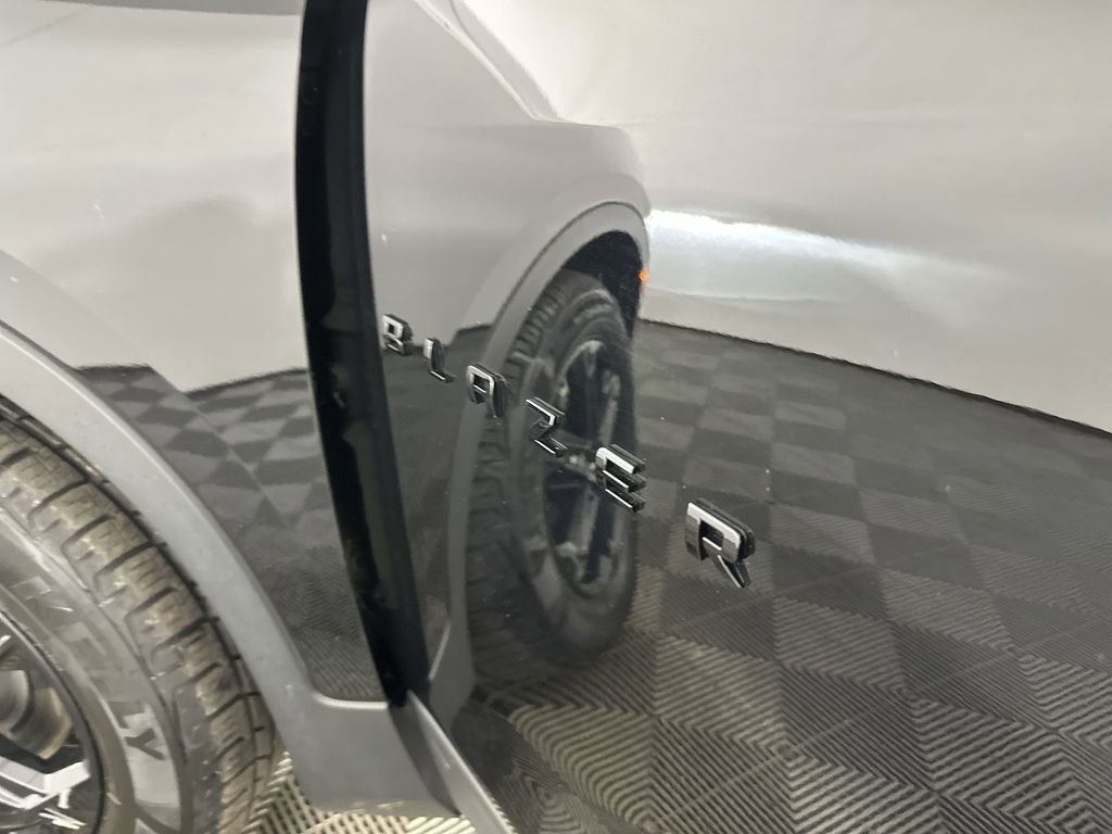 Used 2023 Chevrolet Blazer LT w/ Midnight/Sport Edition image 34