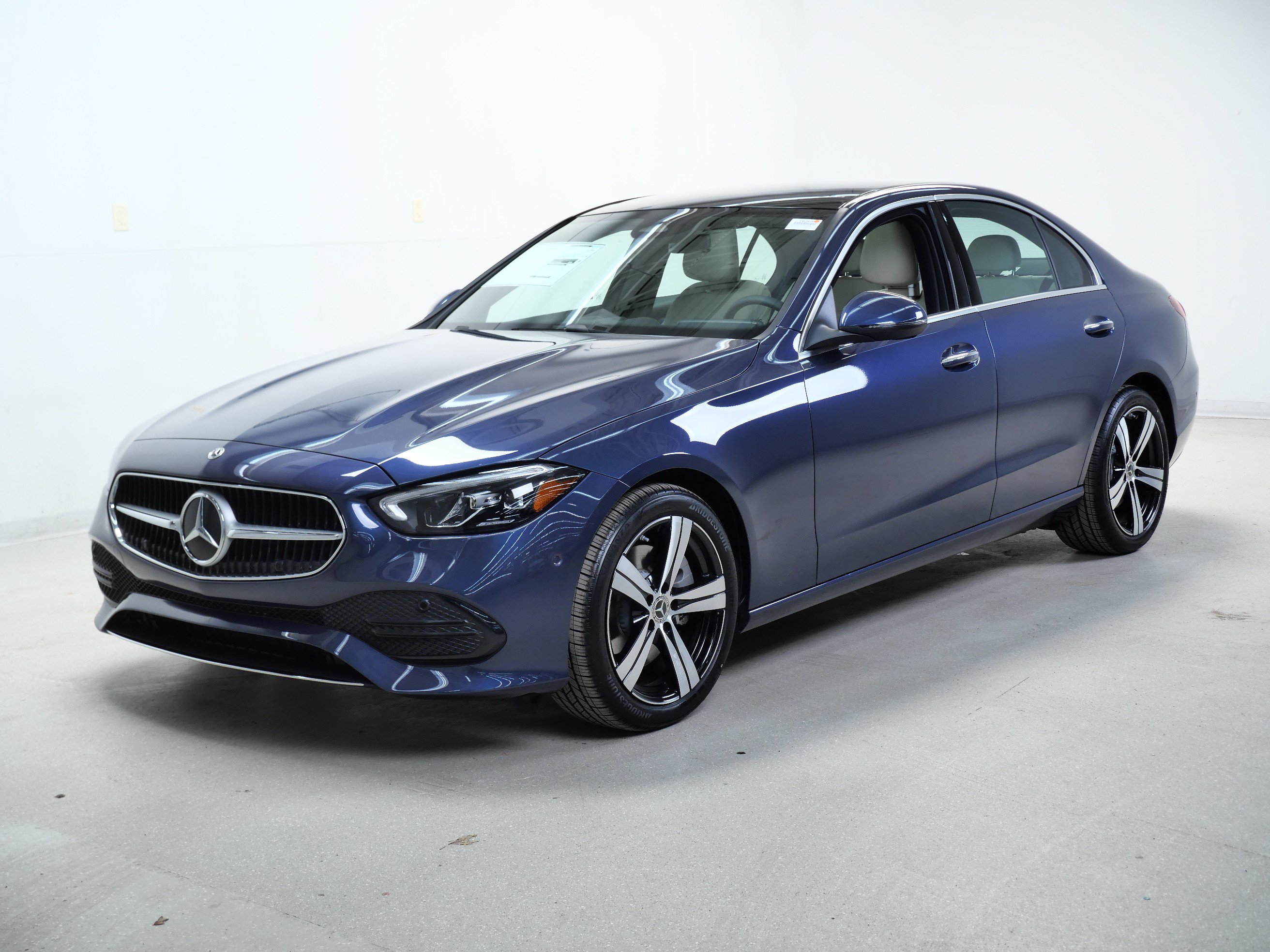 New 2026 Mercedes-Benz C 300 4MATIC Sedan image 4