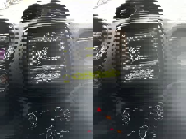 Used 2023 Jeep Renegade Latitude AWD/4WD image 24