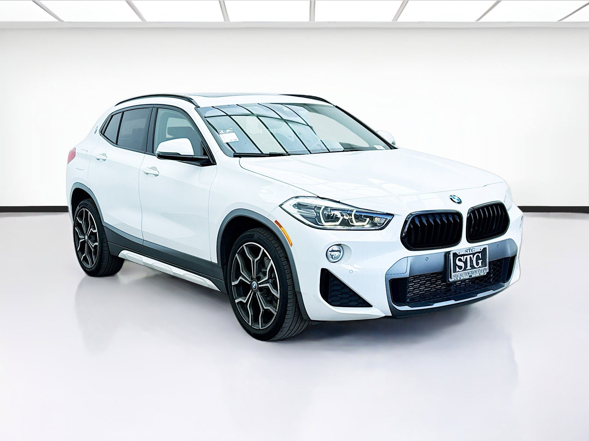 Used 2019 BMW X2 xDrive28i w/ M Sport X Package image 3
