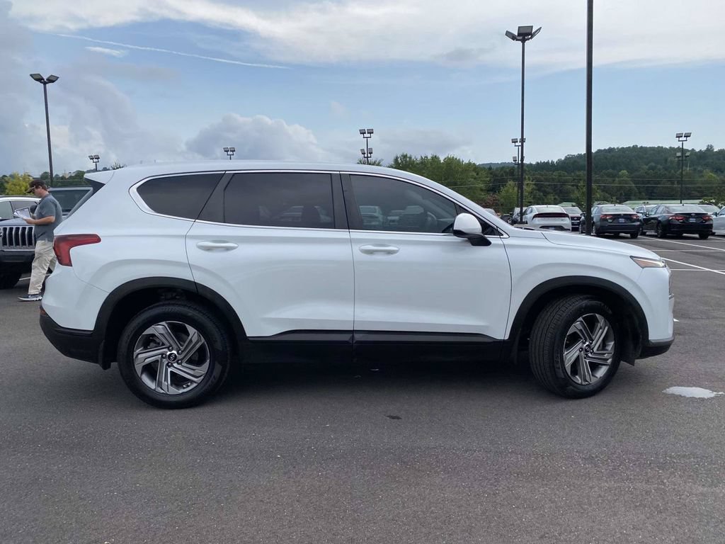 Certified 2022 Hyundai Santa Fe SE FWD image 2