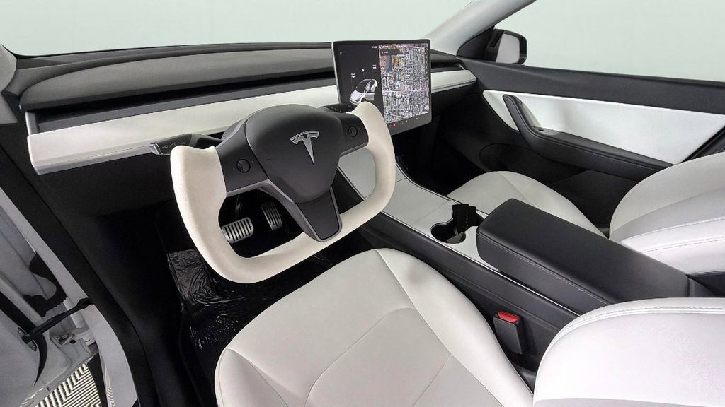 Used 2020 Tesla Model Y Long Range AWD/4WD image 18