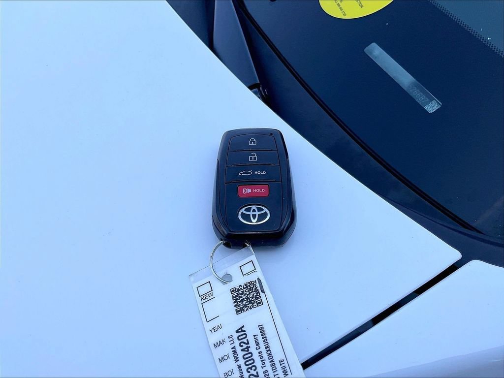 Used 2025 Toyota Camry LE w/ Convenience Package AWD/4WD image 30
