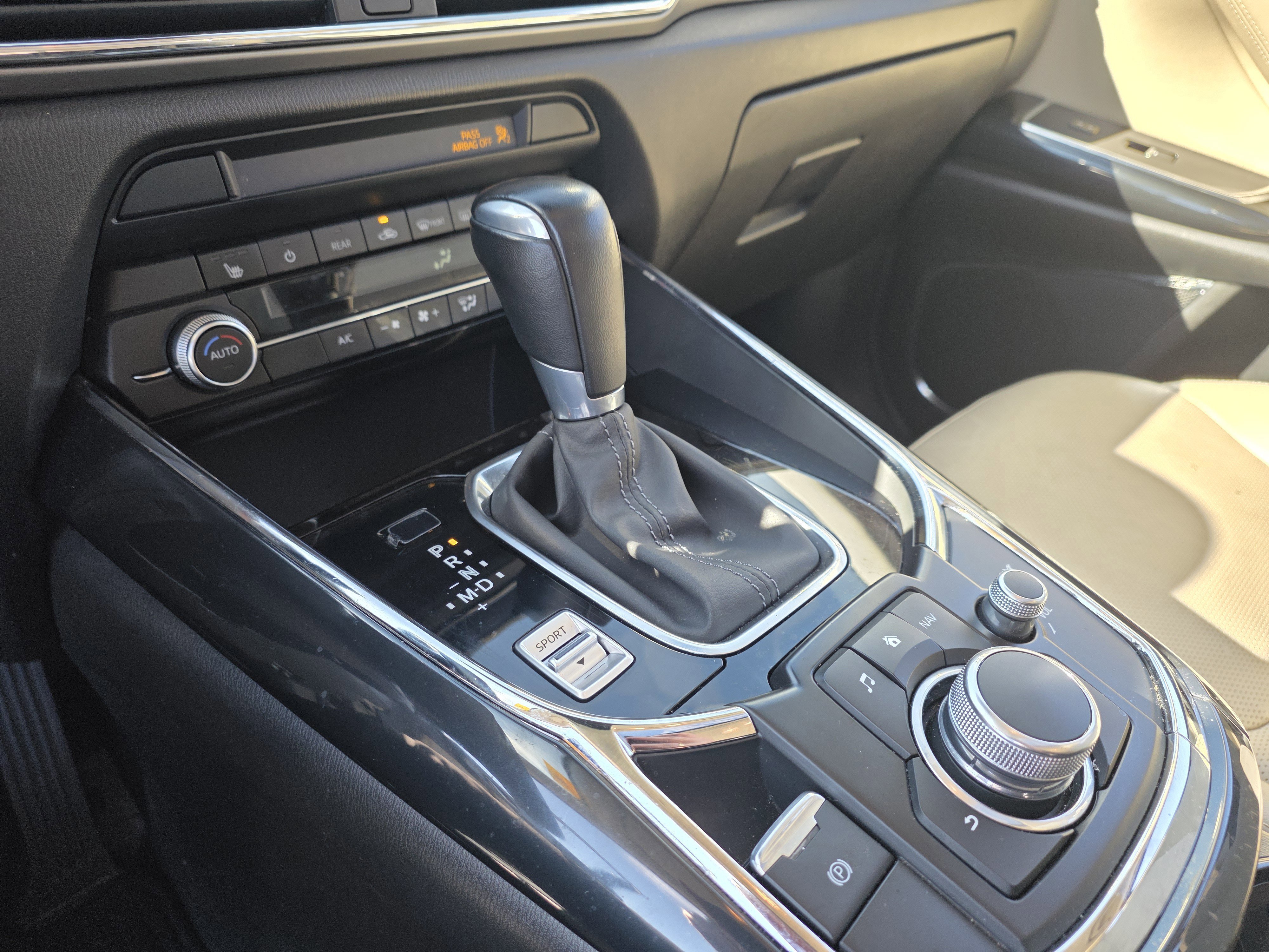 Used 2019 MAZDA CX-9 Touring w/ Touring Premium Package image 31