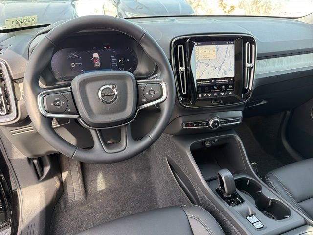 New 2026 Volvo XC40 B5 Core w/ Protection Package Premier image 12