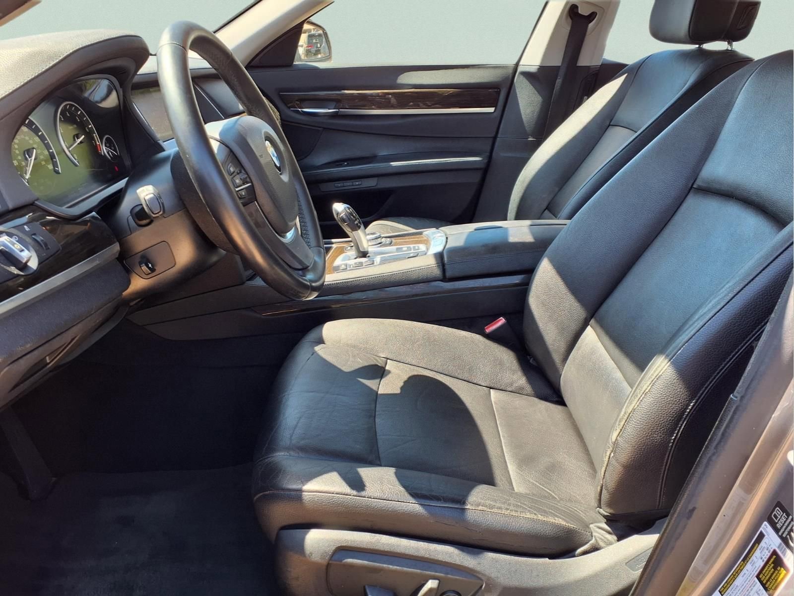 Used 2013 BMW 740i RWD image 11