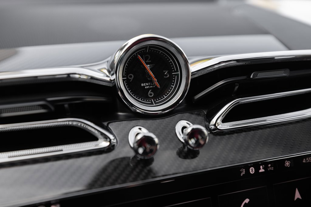 New 2025 Bentley Bentayga Extended Wheelbase image 34