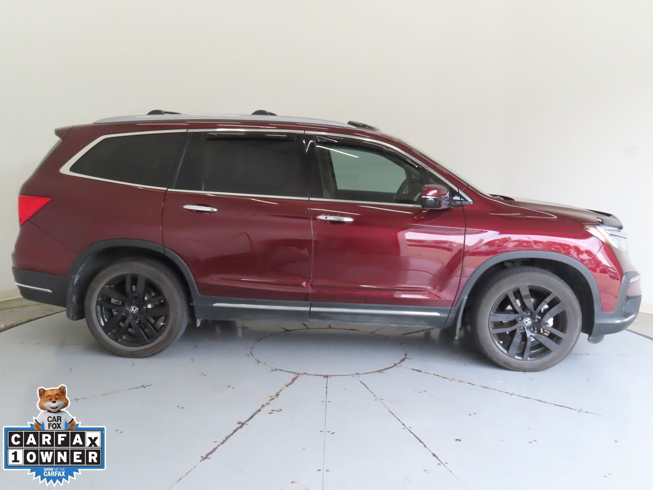 Used 2021 Honda Pilot Touring image 2