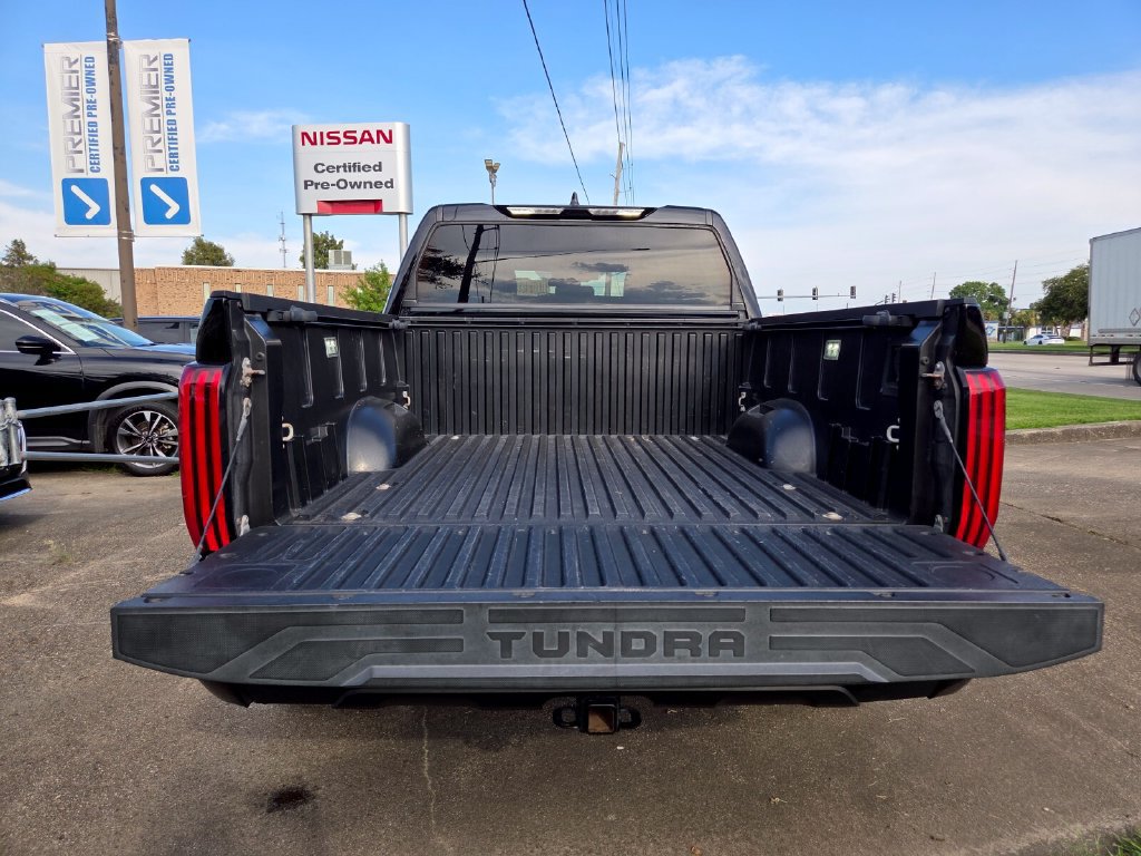 Used 2022 Toyota Tundra SR5 w/ SR5 Premium Package RWD image 25