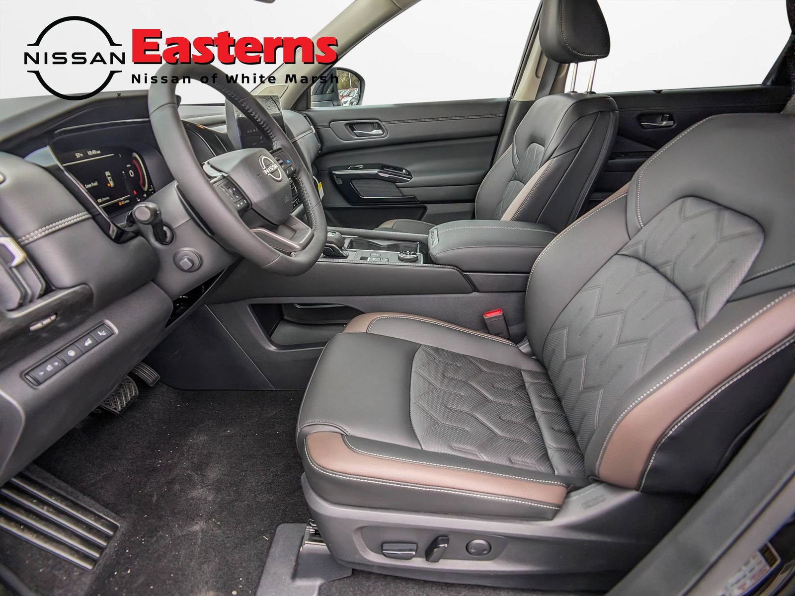 New 2026 Nissan Pathfinder Platinum image 16