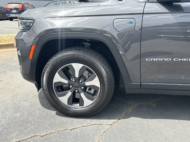Certified 2024 Jeep Grand Cherokee Limited 4xe w/ Trailer Tow Package AWD/4WD image 13